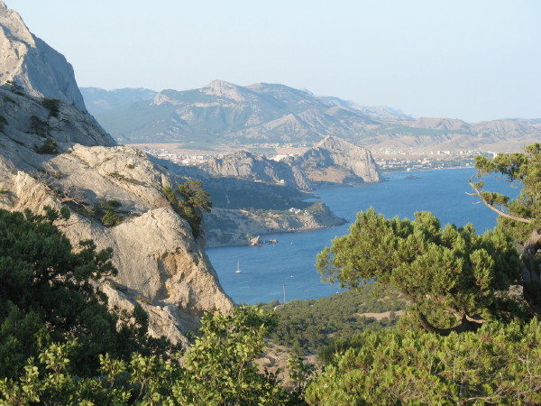 Image - Crimean landscape near Teodosiia.